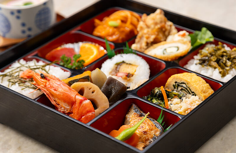 すみ田色彩弁当（上）